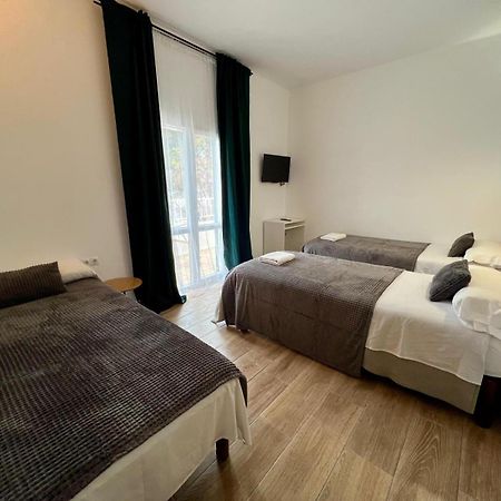 Hostal Oasis Dor Cala D´Or Екстериор снимка