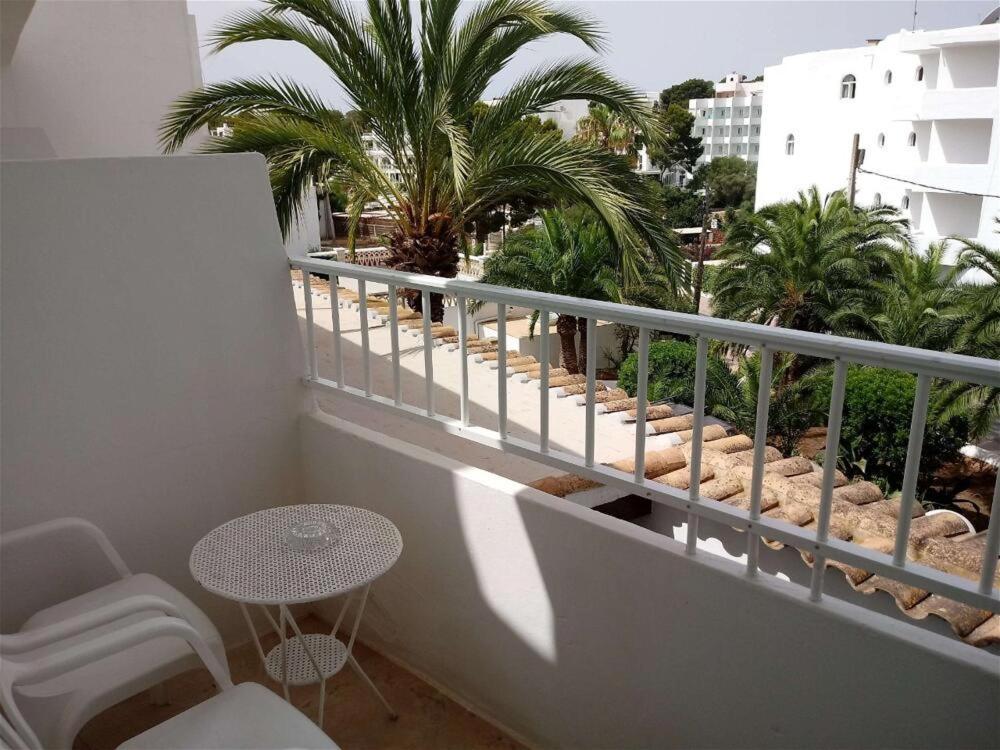 Hostal Oasis Dor Cala D´Or Екстериор снимка