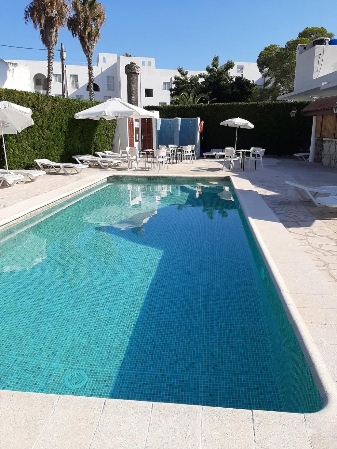 Hostal Oasis Dor Cala D´Or Екстериор снимка